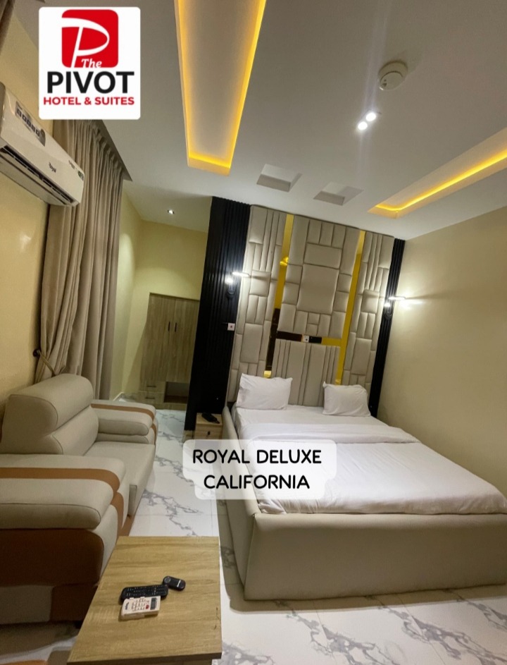 Royal Deluxe