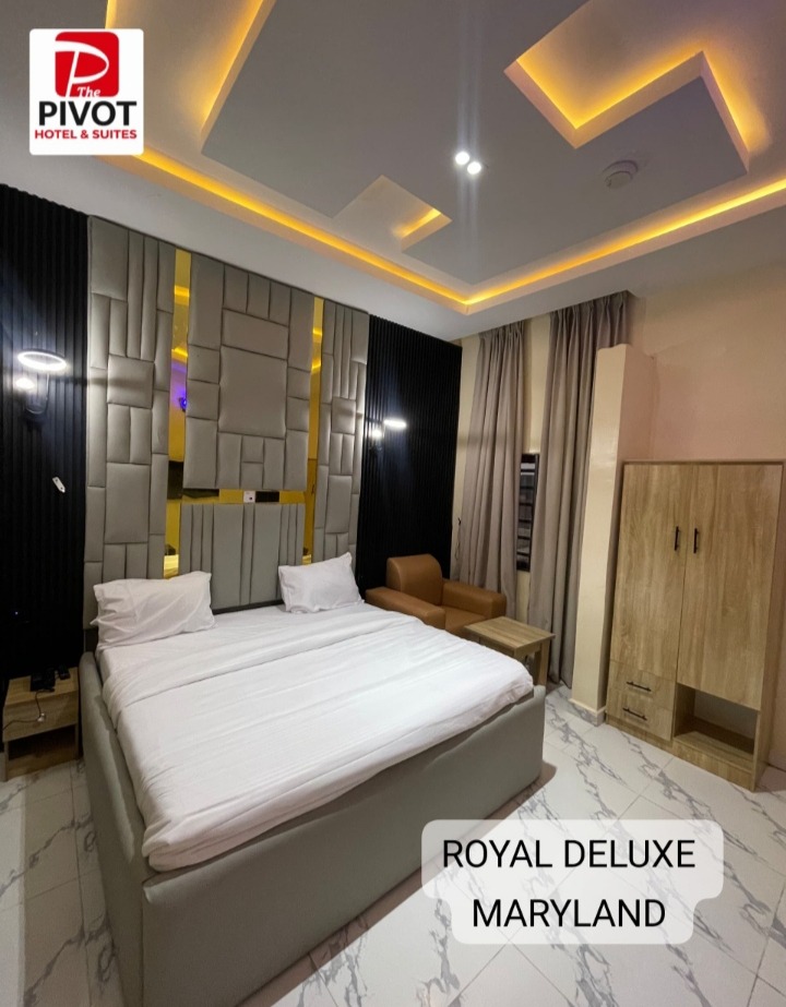 Royal Deluxe