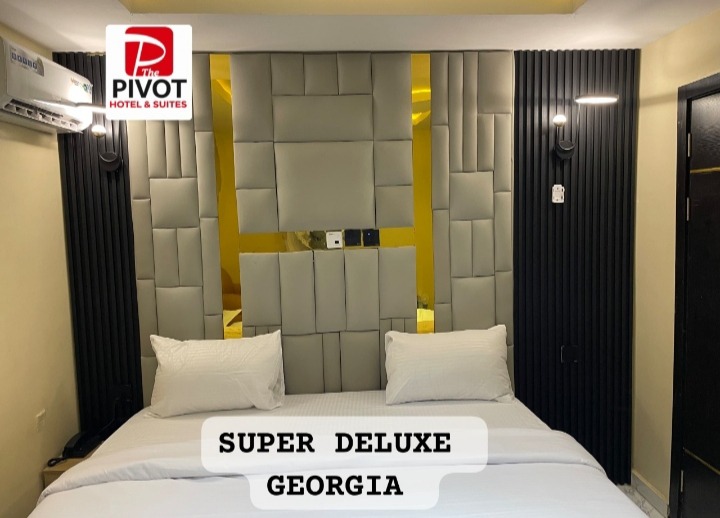 Super Deluxe